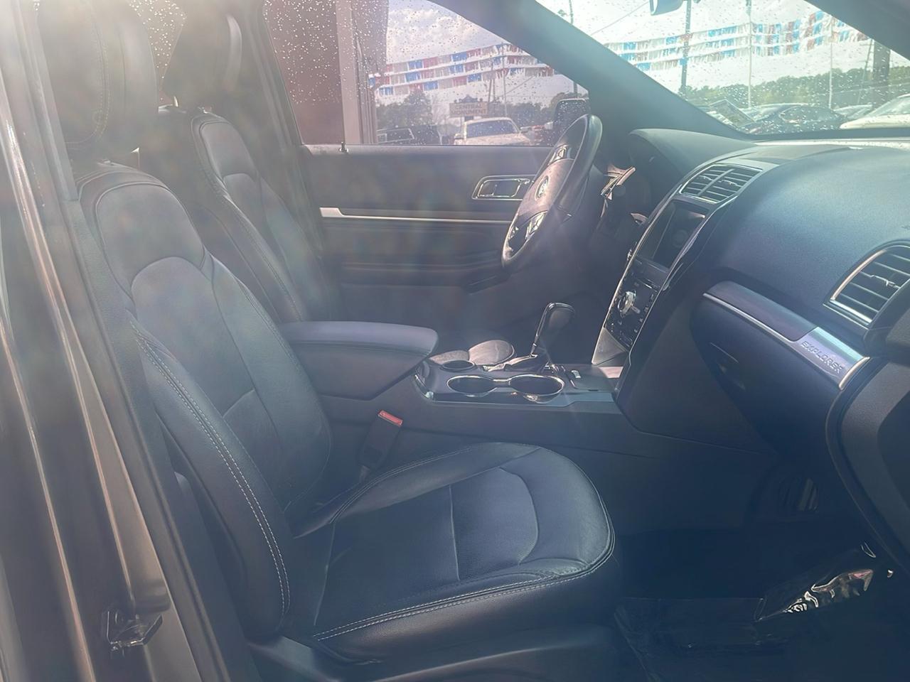 Ford Explorer Limited FWD 2018