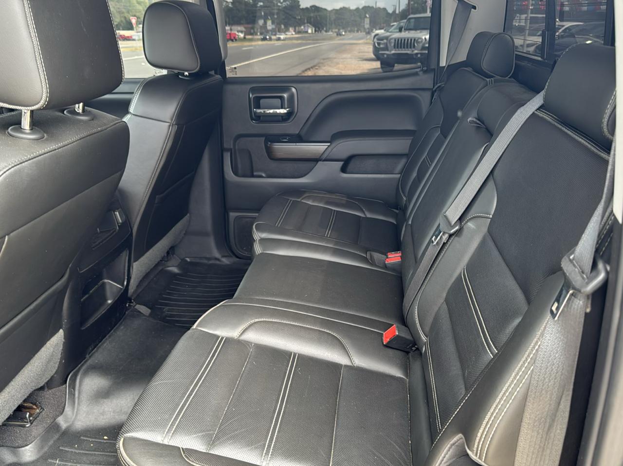 GMC Sierra 1500 4WD Crew Cab 143.5" Denali 2018