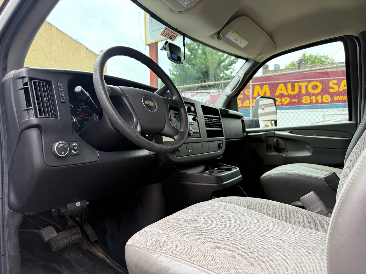 Chevrolet Express Commercial Cutaway 4500 Van 159" 2014 Chevrolet Express Commercial Cutaway 4500 Van 159" 2014