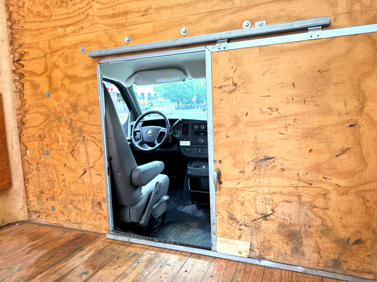 Chevrolet Express Commercial Cutaway 4500 Van 159" 2014 Chevrolet Express Commercial Cutaway 4500 Van 159" 2014