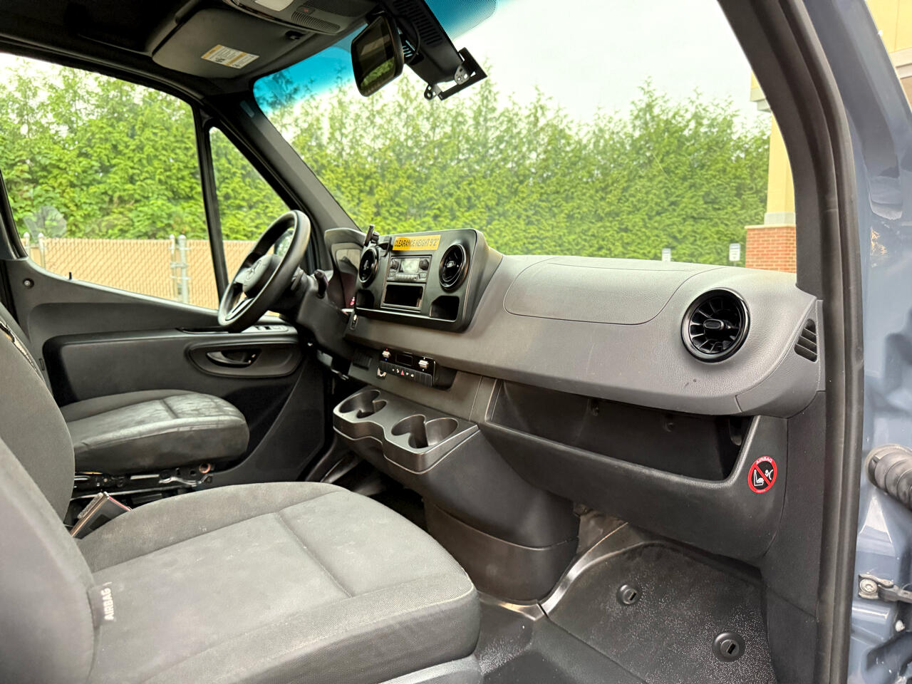 Mercedes-Benz Sprinter Van 2500 Standard Roof V6 144" RWD 2019 Mercedes-Benz Sprinter Van 2500 Standard Roof V6 144" RWD 2019