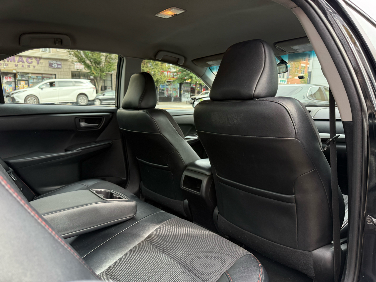 Toyota Camry 4dr Sdn I4 Auto SE w/Special Edition Pkg (Natl) 2016 Toyota Camry 4dr Sdn I4 Auto SE w/Special Edition Pkg (Natl) 2016