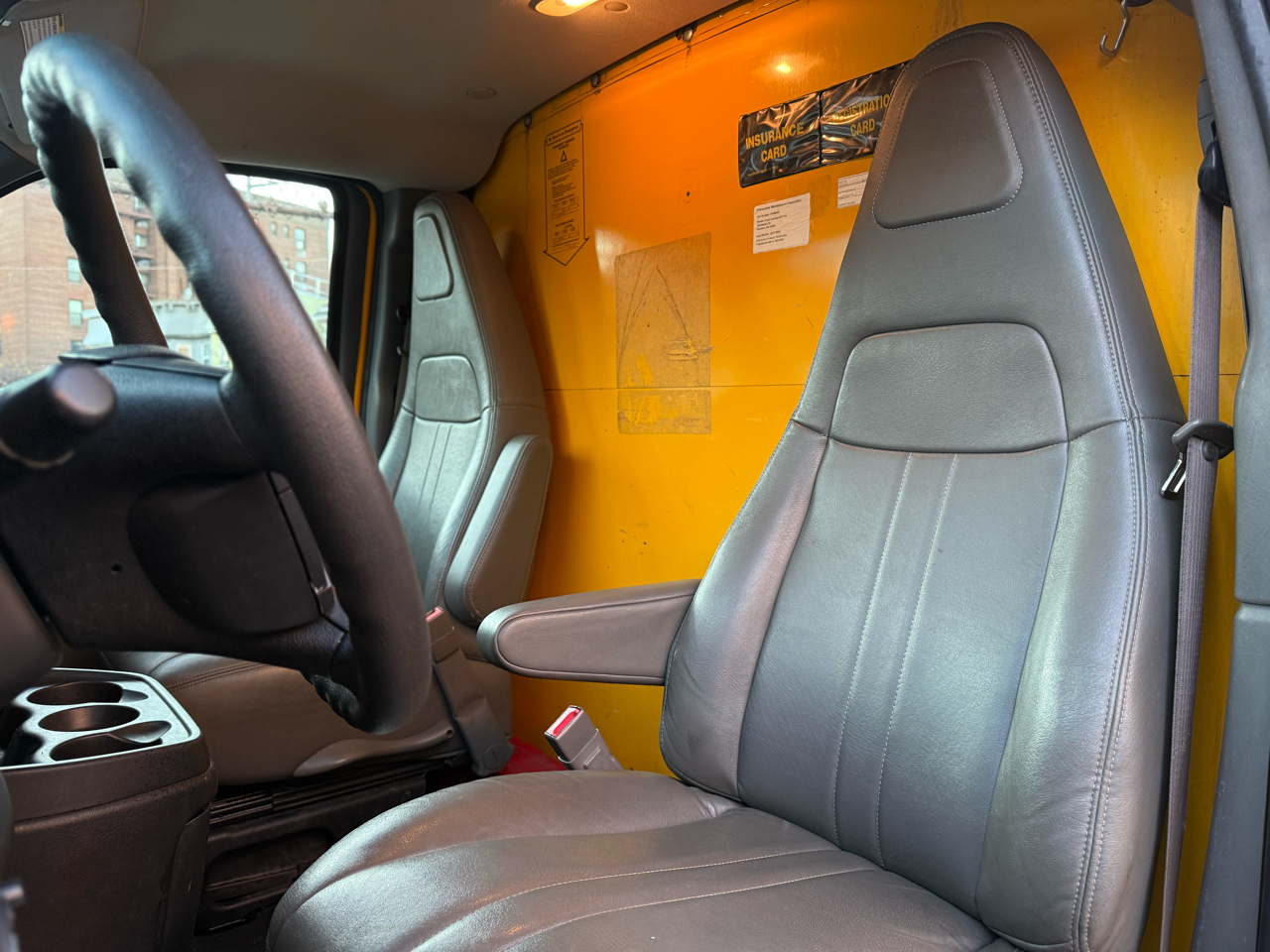 GMC Savana Commercial Cutaway 3500 Van 177" 2018