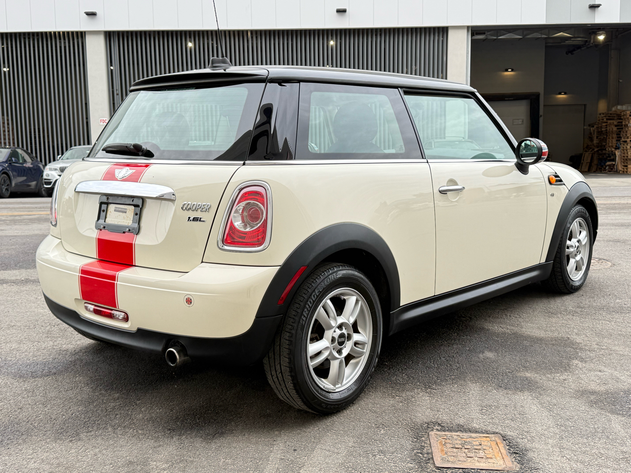 MINI Cooper Hardtop 2dr Cpe 2012