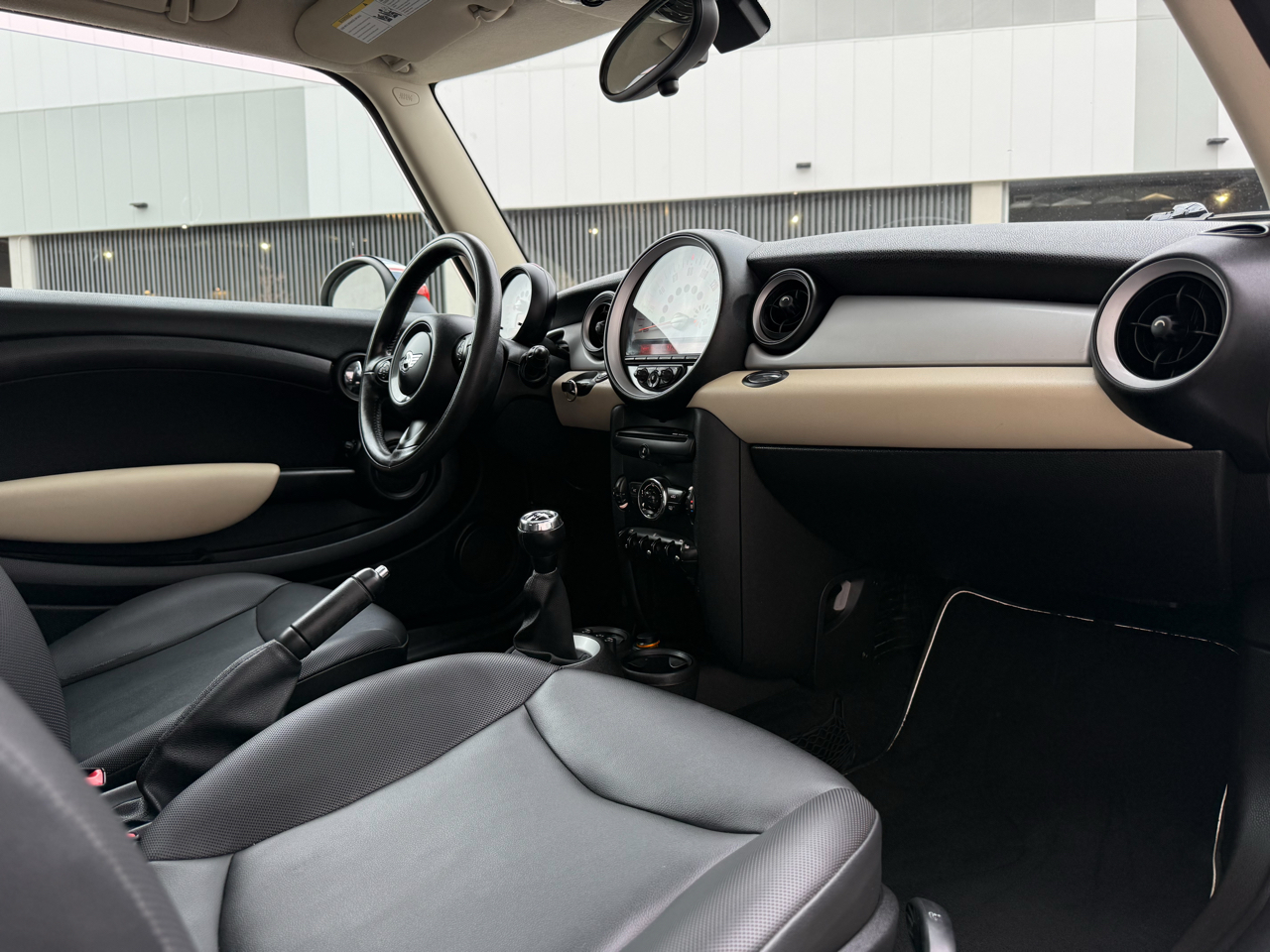 MINI Cooper Hardtop 2dr Cpe 2012