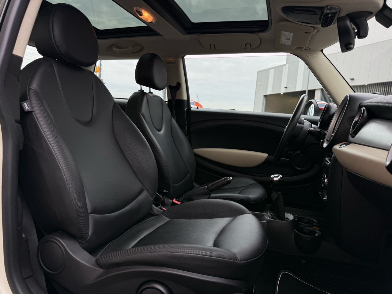 MINI Cooper Hardtop 2dr Cpe 2012