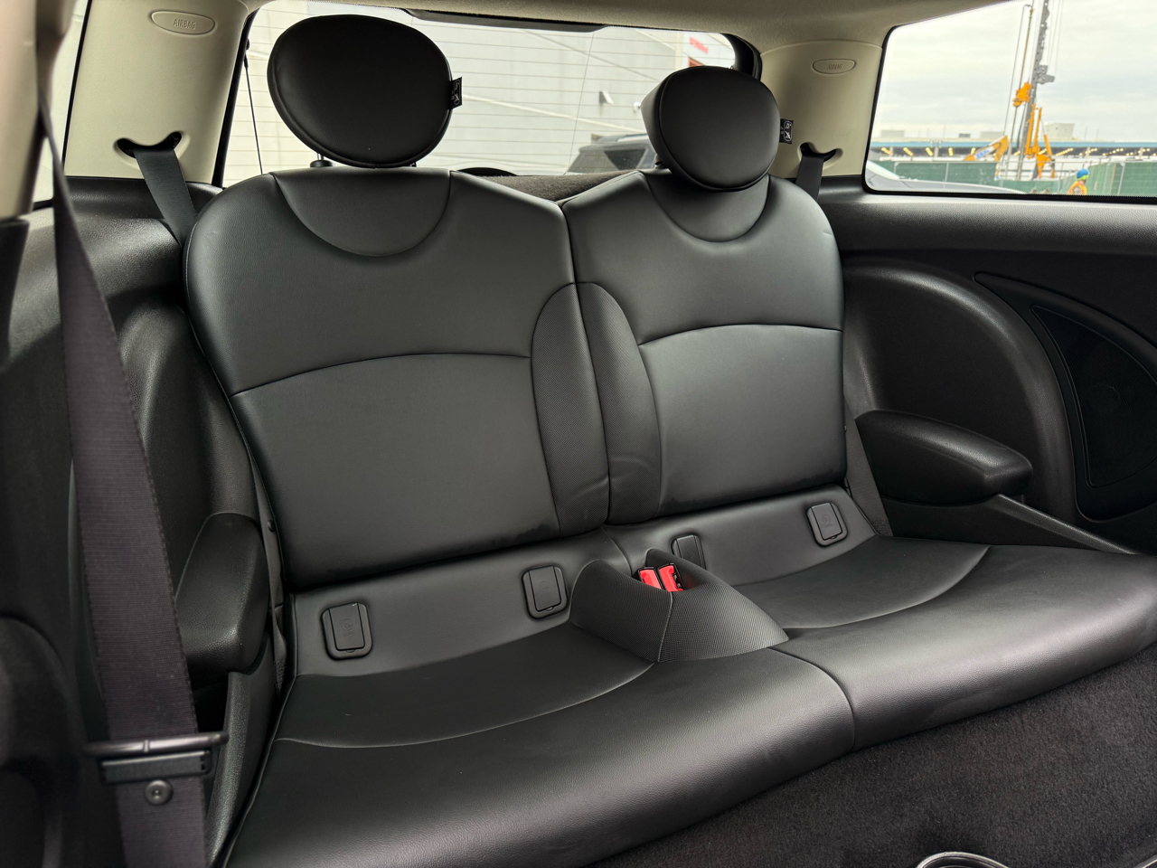 MINI Cooper Hardtop 2dr Cpe 2012