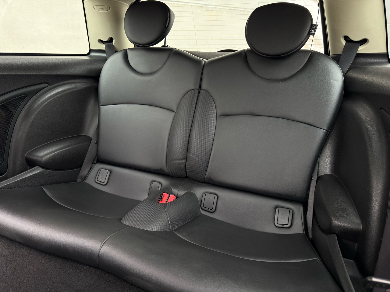 MINI Cooper Hardtop 2dr Cpe 2012