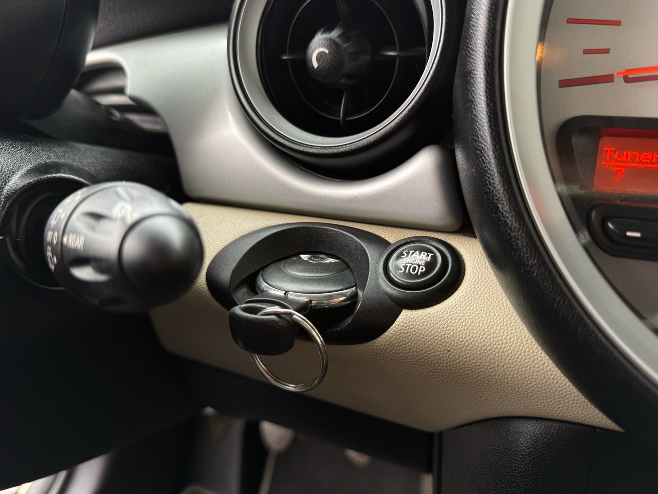 MINI Cooper Hardtop 2dr Cpe 2012