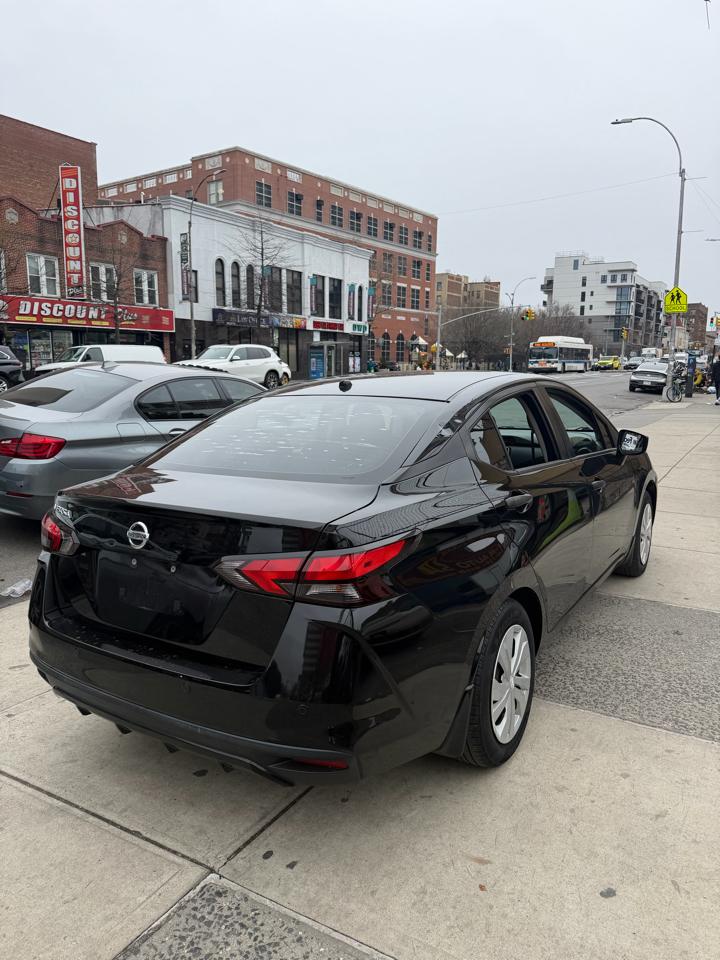 Nissan Versa S CVT 2021