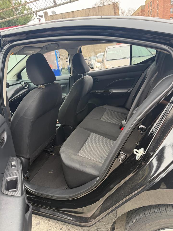 Nissan Versa S CVT 2021