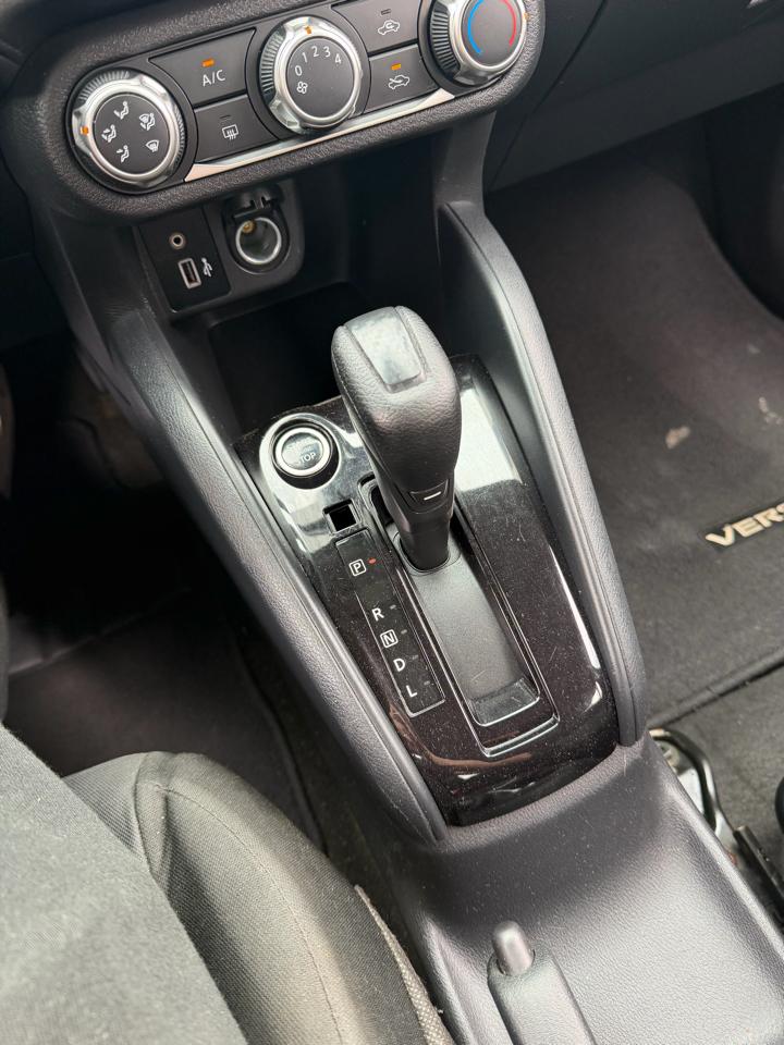 Nissan Versa S CVT 2021