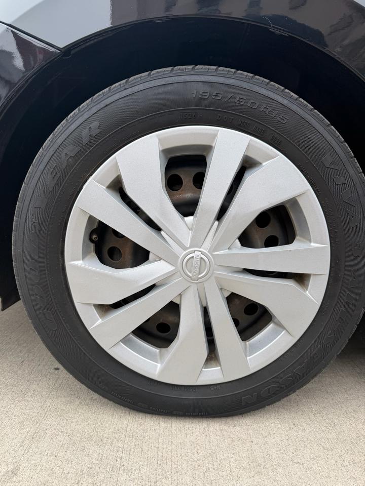 Nissan Versa S CVT 2021