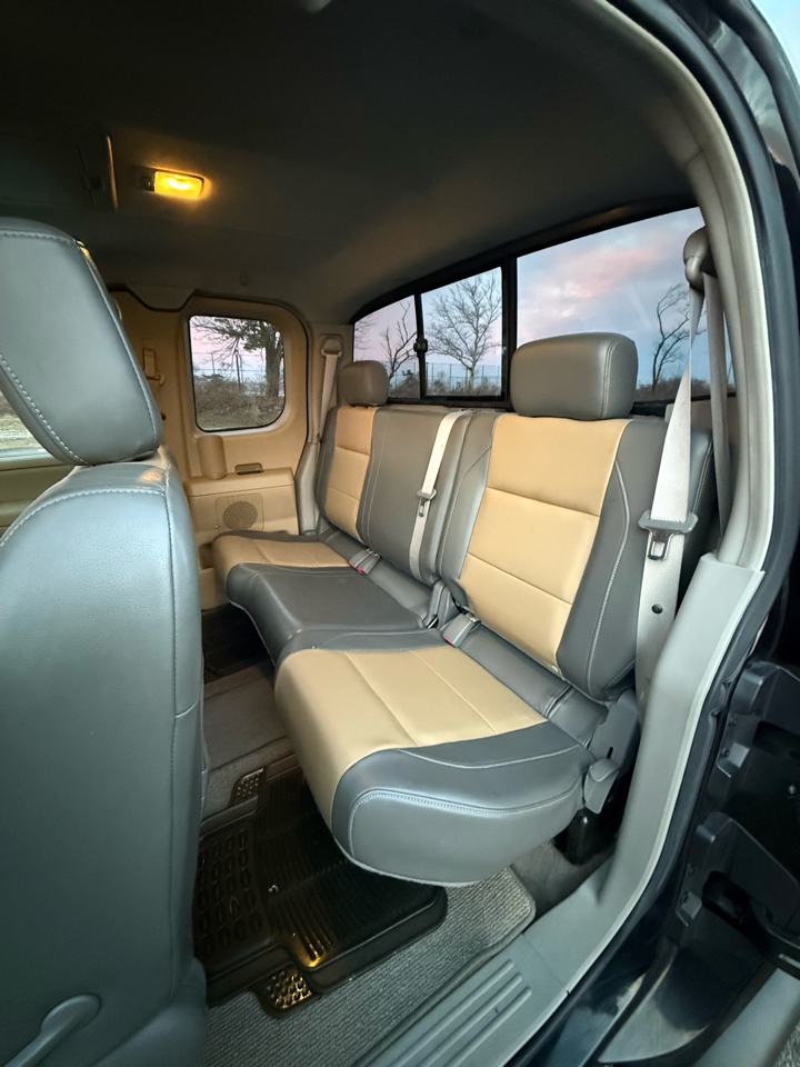 Nissan Titan LE King Cab 4WD 2004