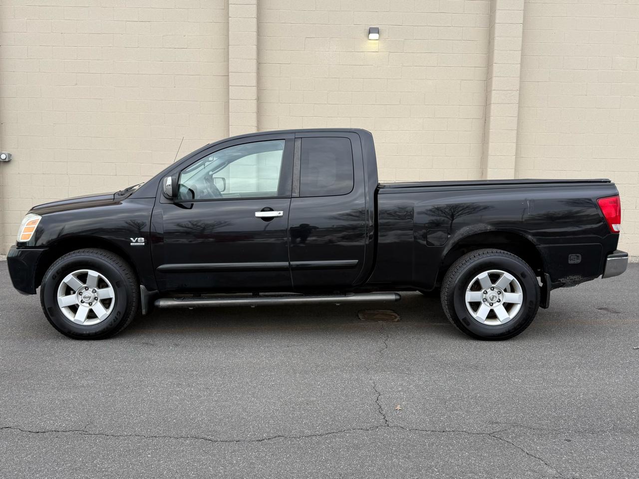 Nissan Titan LE King Cab 4WD 2004