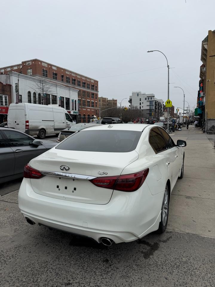 Infiniti Q50 3.0t LUXE RWD 2018