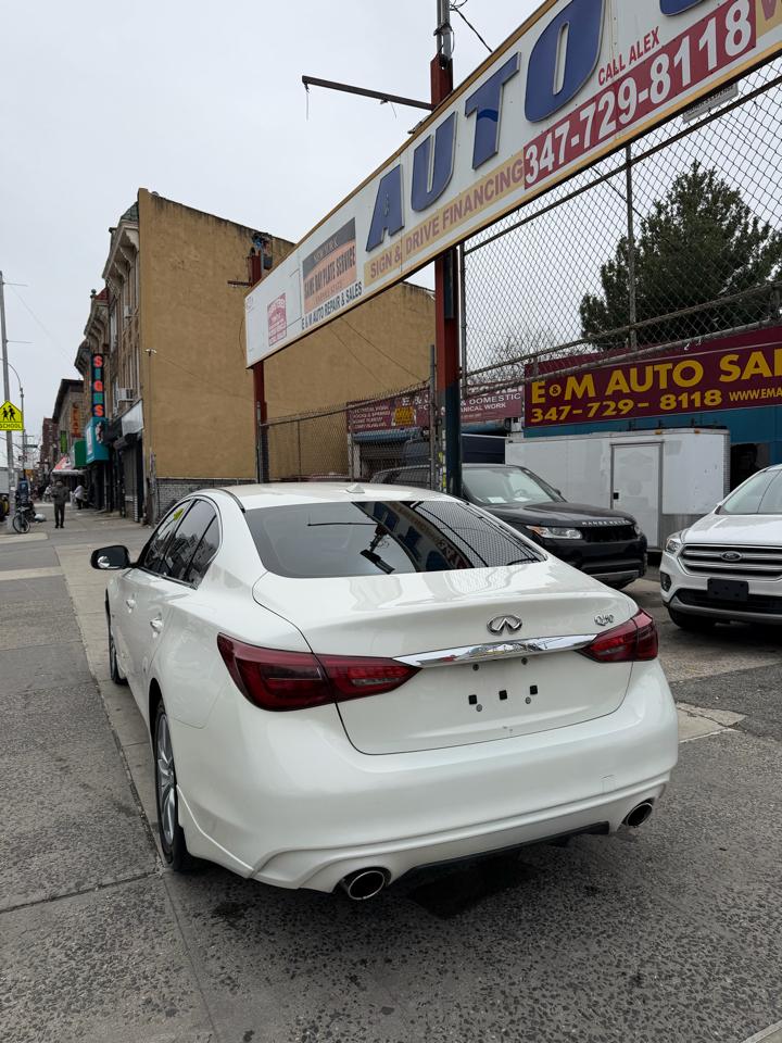 Infiniti Q50 3.0t LUXE RWD 2018