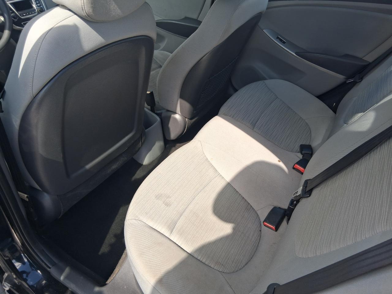 Hyundai Accent GLS 4-Door 6A 2015