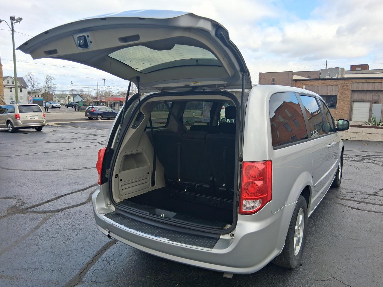 Dodge Grand Caravan Mainstreet 2011