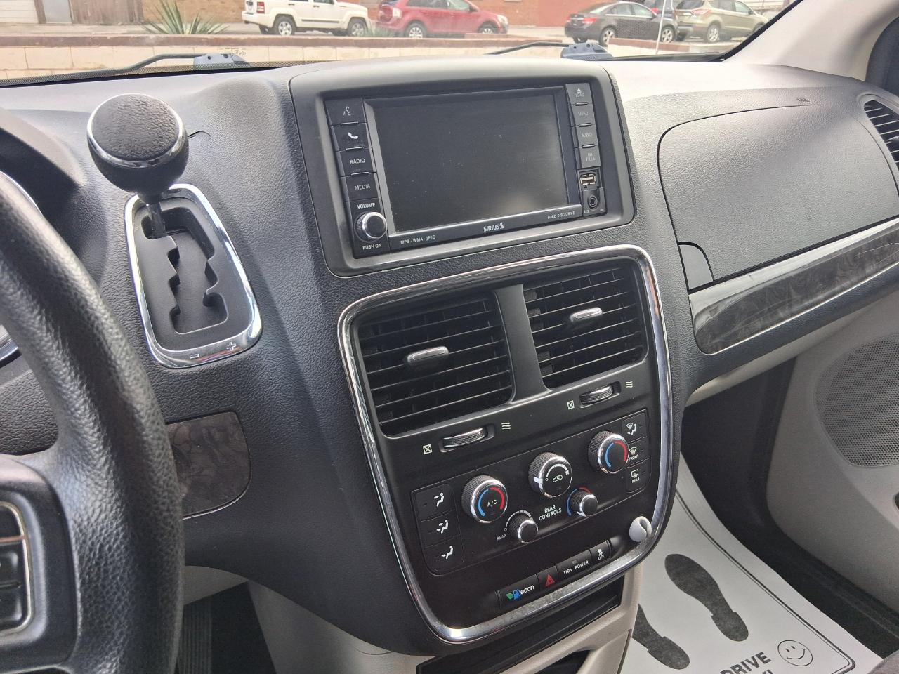 Dodge Grand Caravan Mainstreet 2011