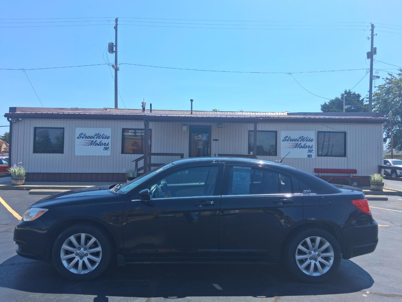 Chrysler 200 Touring 2013