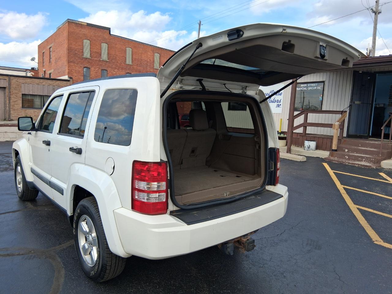 Jeep Liberty Sport 4WD 2010