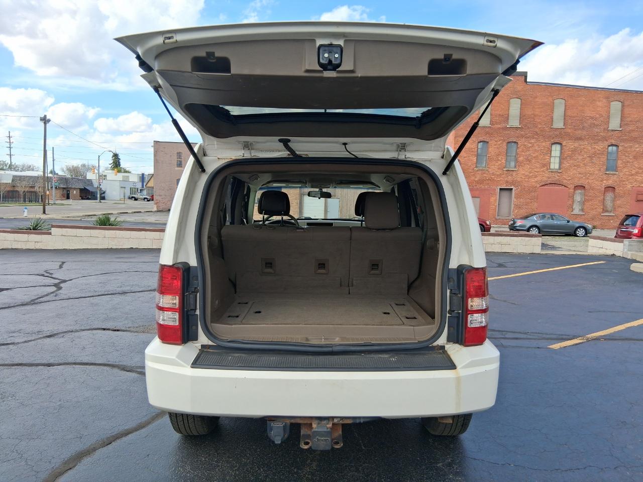 Jeep Liberty Sport 4WD 2010