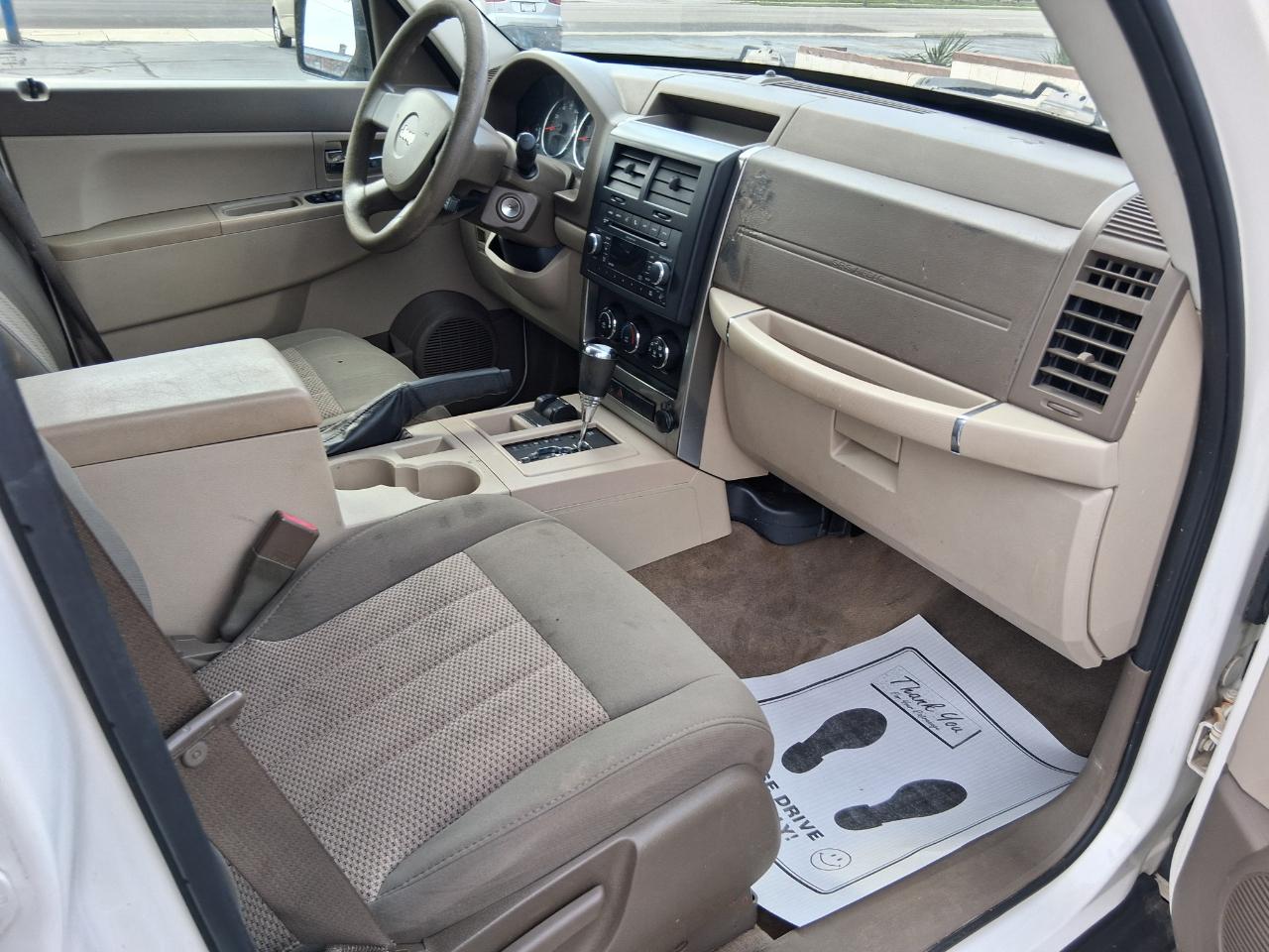 Jeep Liberty Sport 4WD 2010