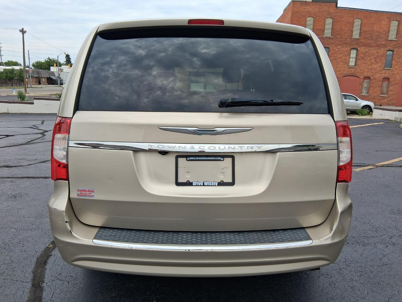 Chrysler Town & Country Touring 2012