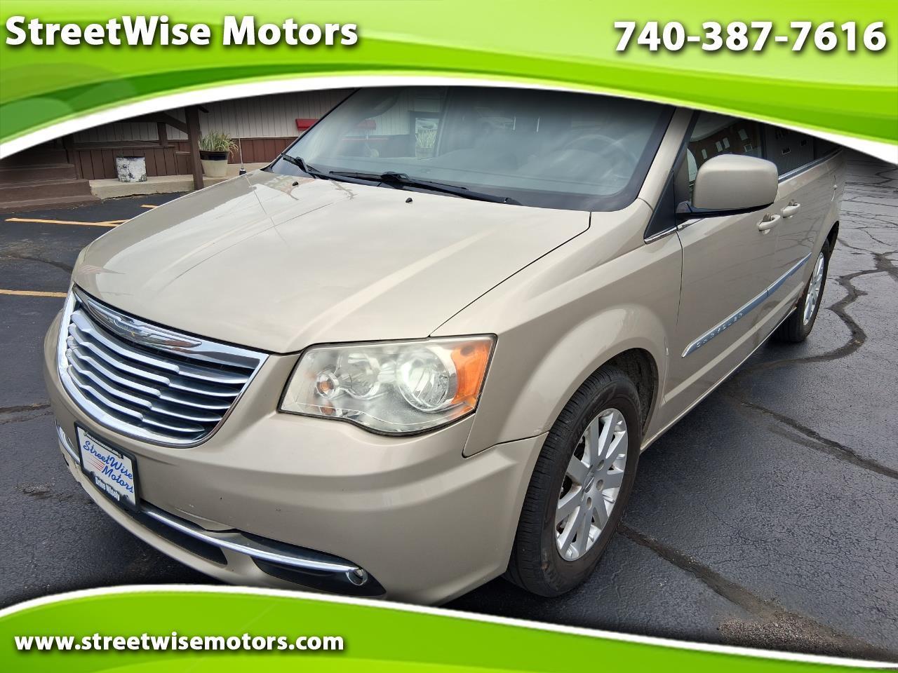 Chrysler Town & Country Touring 2012