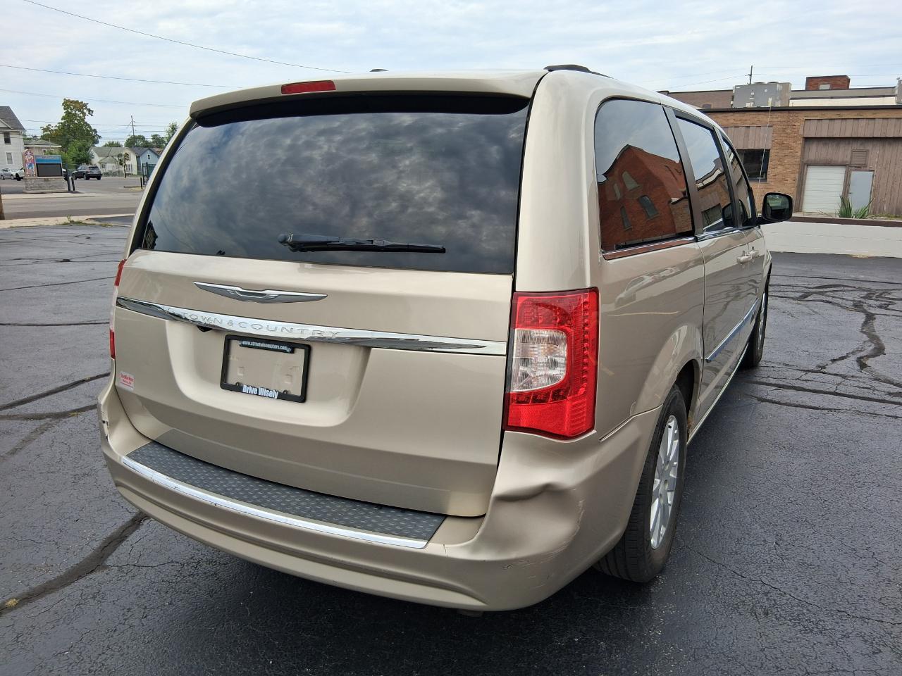 Chrysler Town & Country Touring 2012