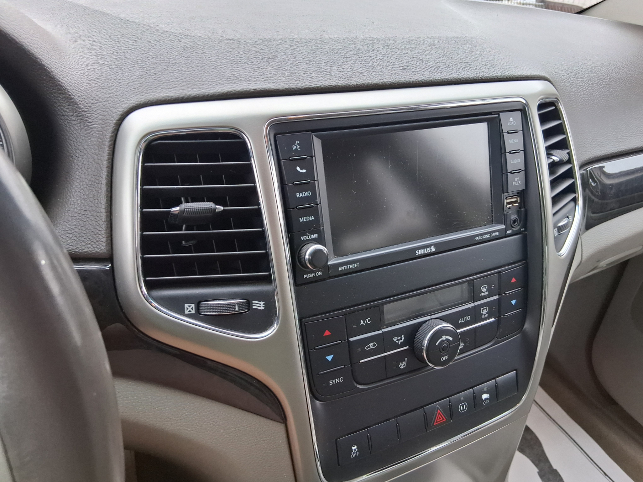 Jeep Grand Cherokee Laredo 4WD 2012