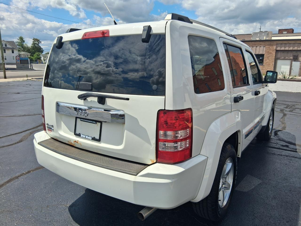 Jeep Liberty Limited 4WD 2009