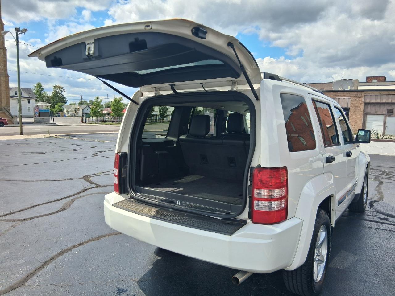 Jeep Liberty Limited 4WD 2009