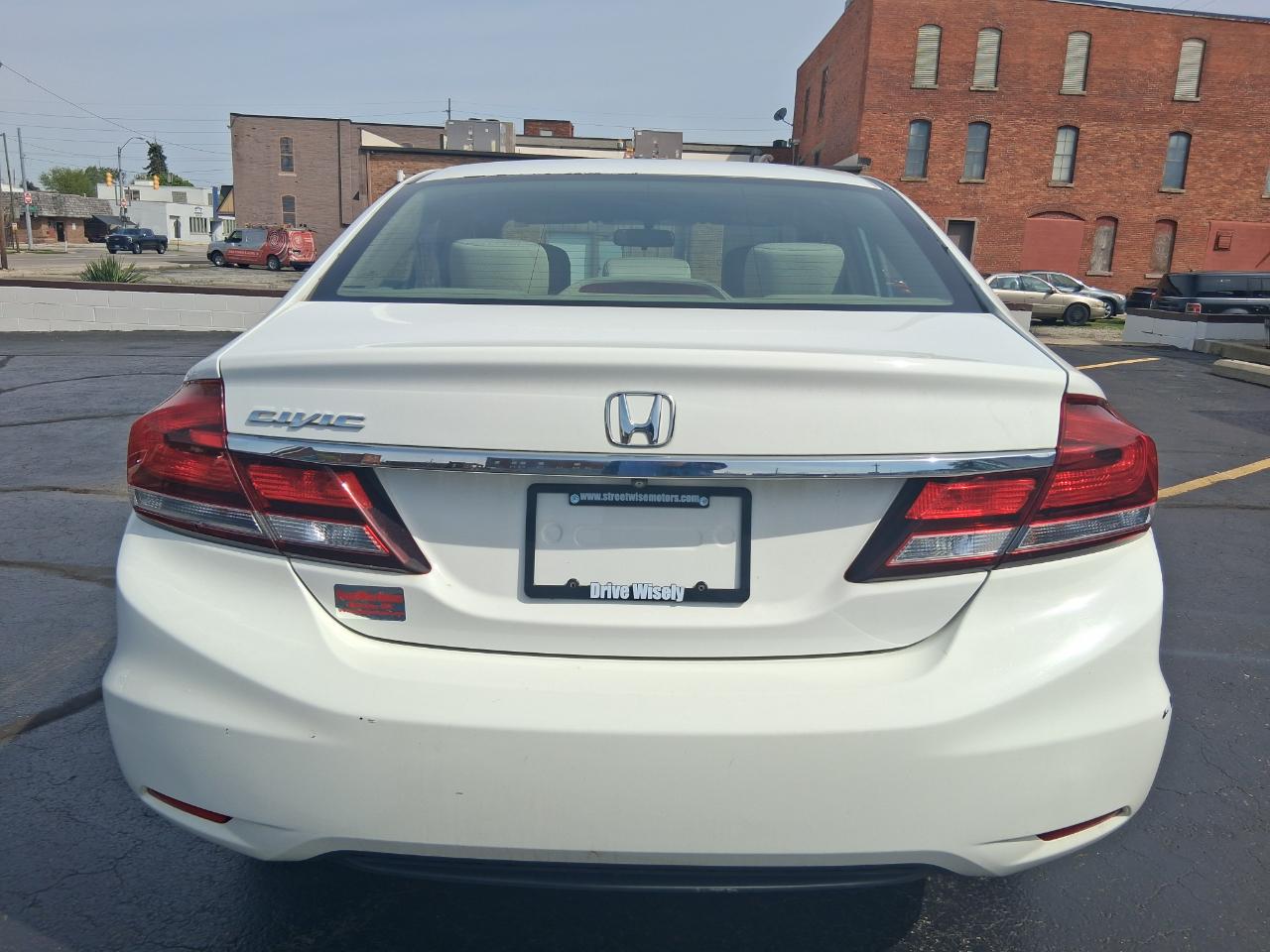Honda Civic LX Sedan 5-Speed MT 2015
