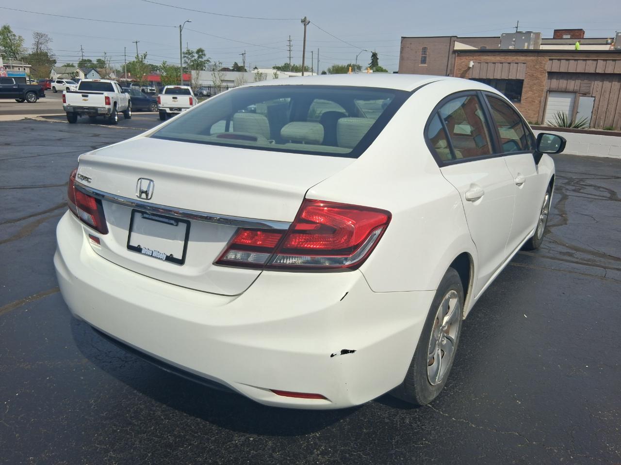 Honda Civic LX Sedan 5-Speed MT 2015