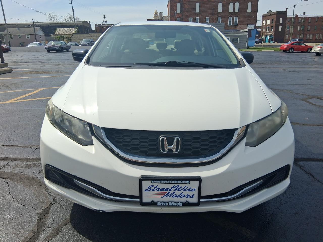 Honda Civic LX Sedan 5-Speed MT 2015