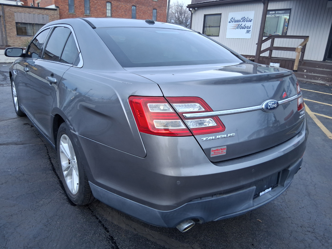 Ford Taurus SEL FWD 2013