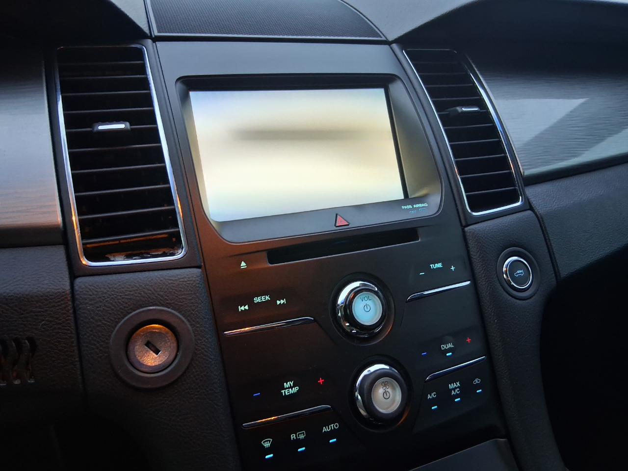 Ford Taurus SEL FWD 2013