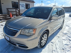 2014 Chrysler Town & Country 