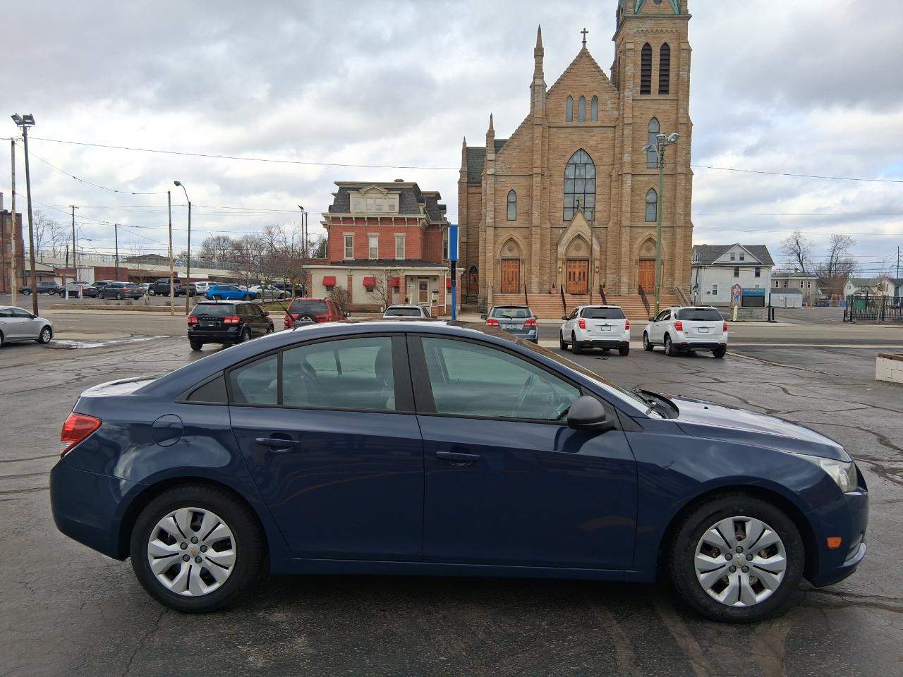 Chevrolet Cruze LS Manual 2014