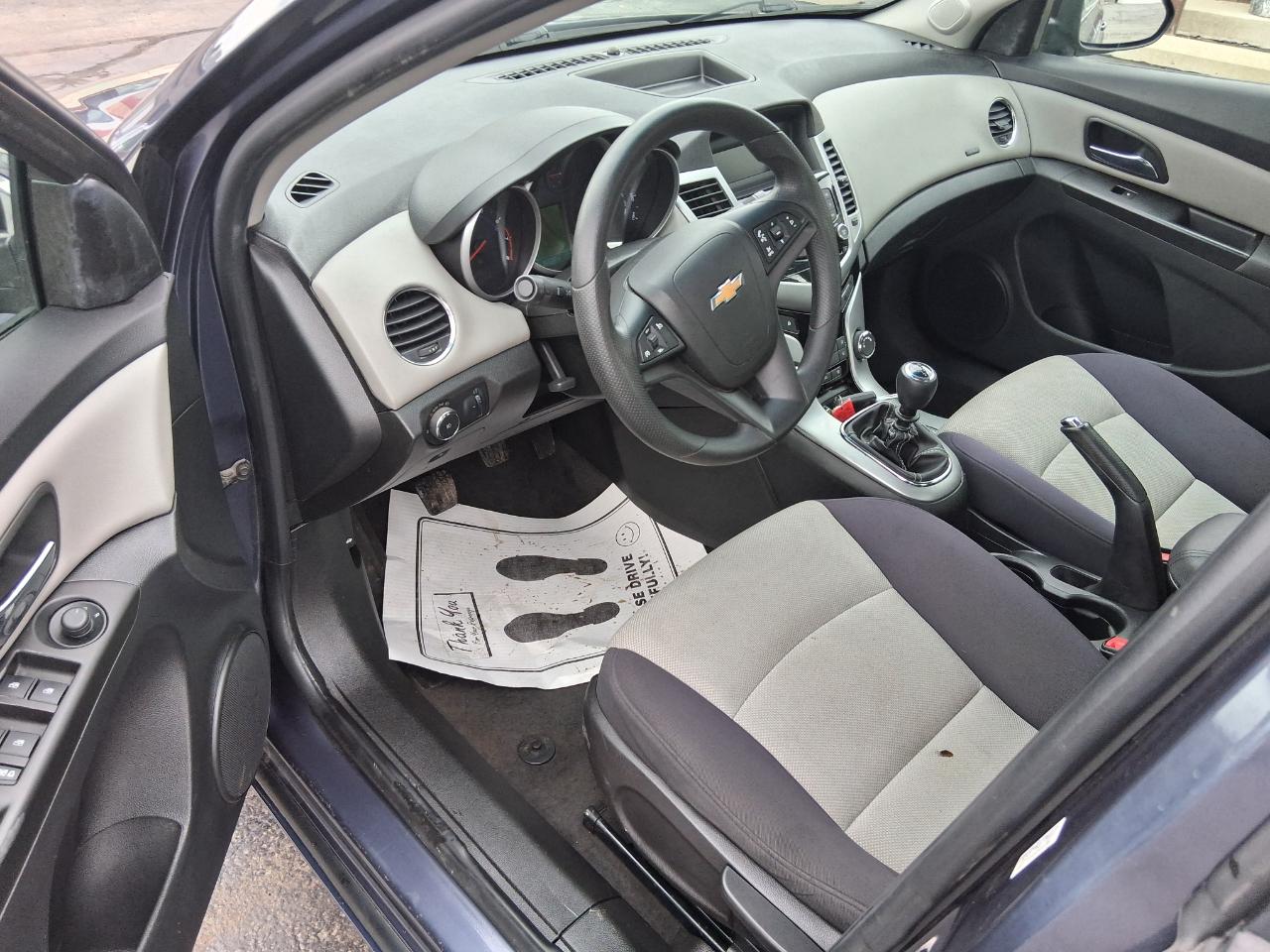 Chevrolet Cruze LS Manual 2014