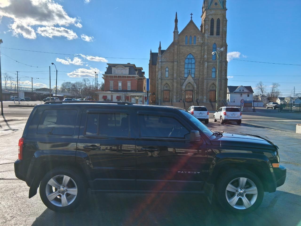 Jeep Patriot Latitude 2WD 2016