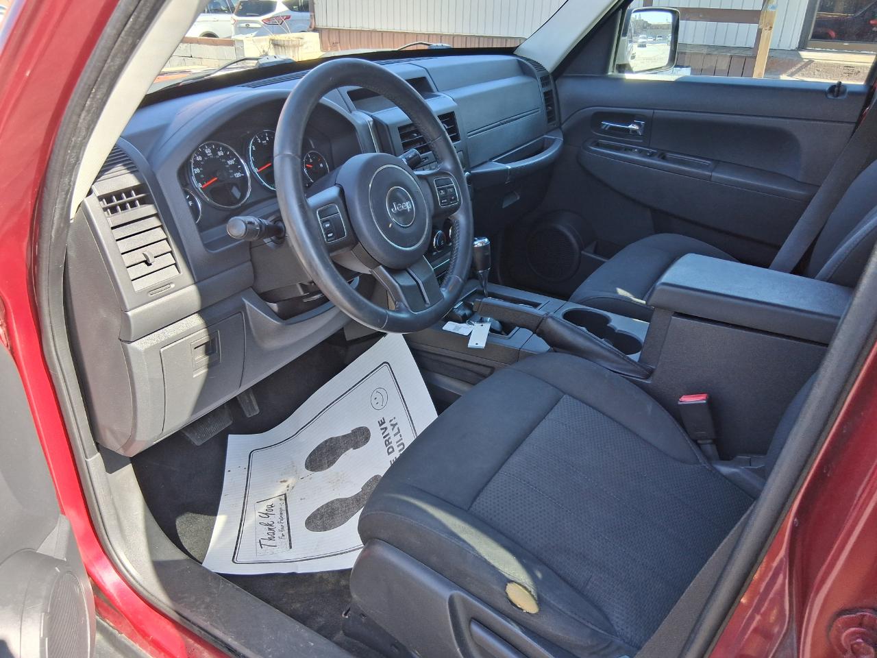 Jeep Liberty Sport 4WD 2012