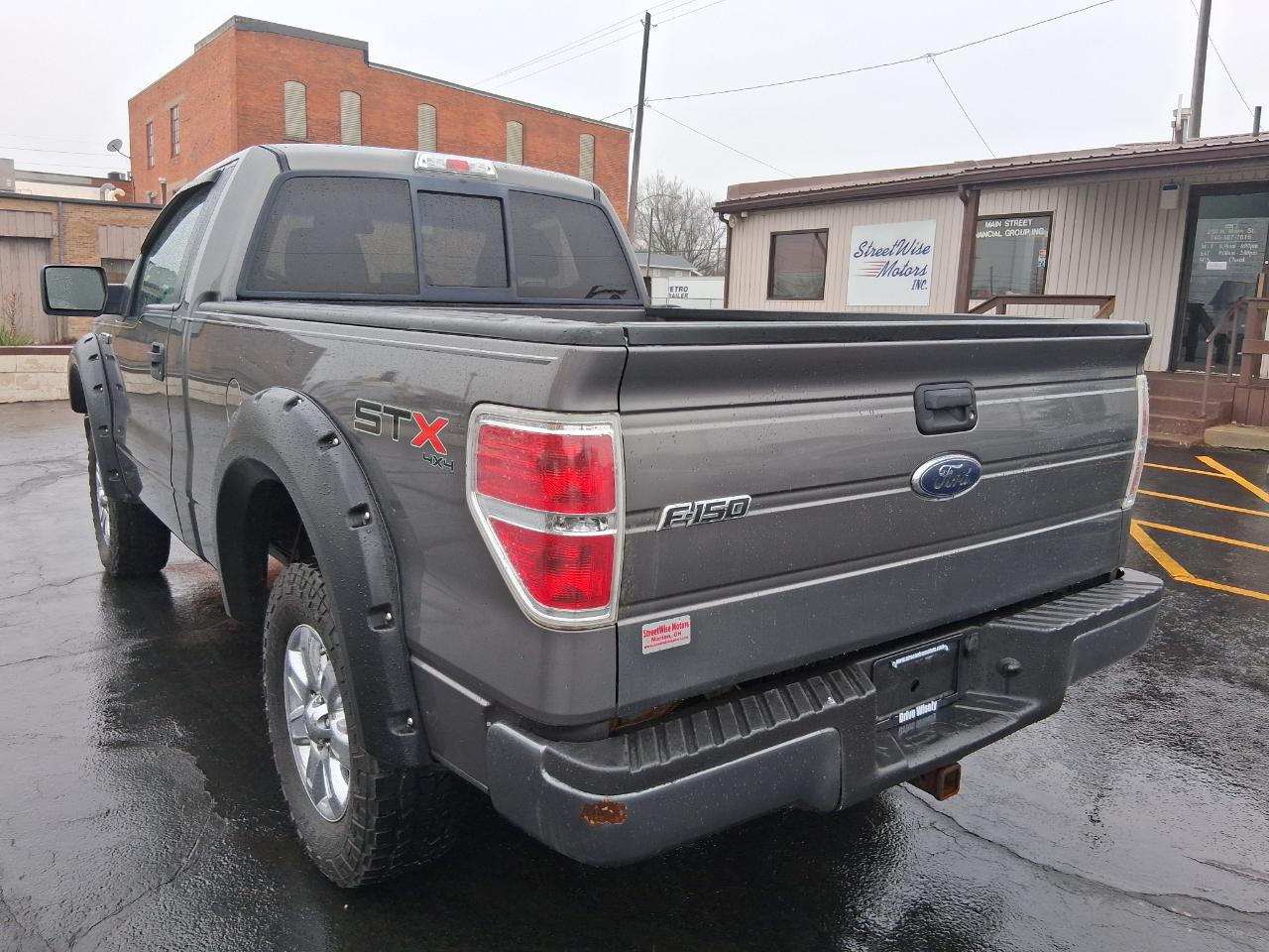Ford F-150 STX 6.5-ft. Bed 4WD 2010