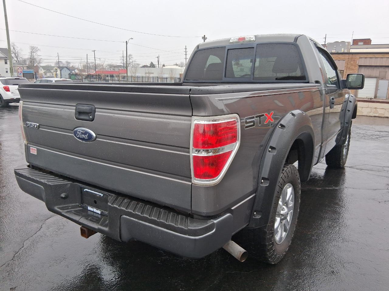 Ford F-150 STX 6.5-ft. Bed 4WD 2010