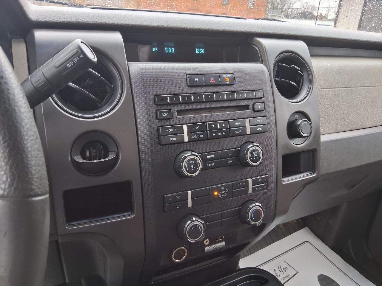 Ford F-150 STX 6.5-ft. Bed 4WD 2010