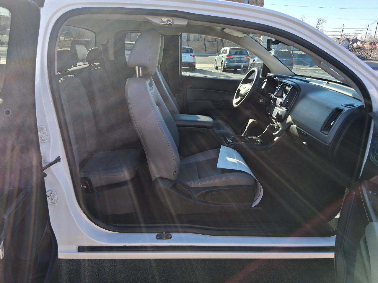 Chevrolet Colorado WT Ext. Cab 2WD 2015