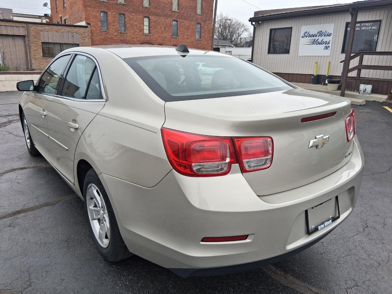 Chevrolet Malibu LS 2013