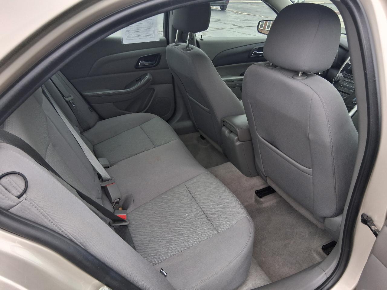 Chevrolet Malibu LS 2013